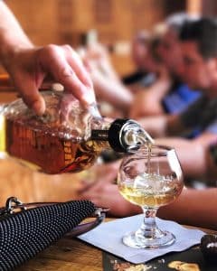 Bourbon proeverij bij Angel’s Envy in Louisville Kentucky