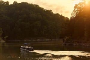 Boot op Lake Cumberland tijdens autorondreis Kentucky