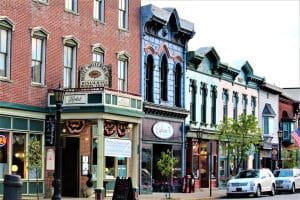 Historische hoofdstraat in Millersburg, Ohio