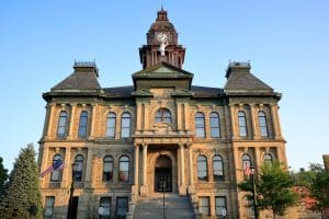 Holmes County gerechtsgebouw in Millersburg Ohio